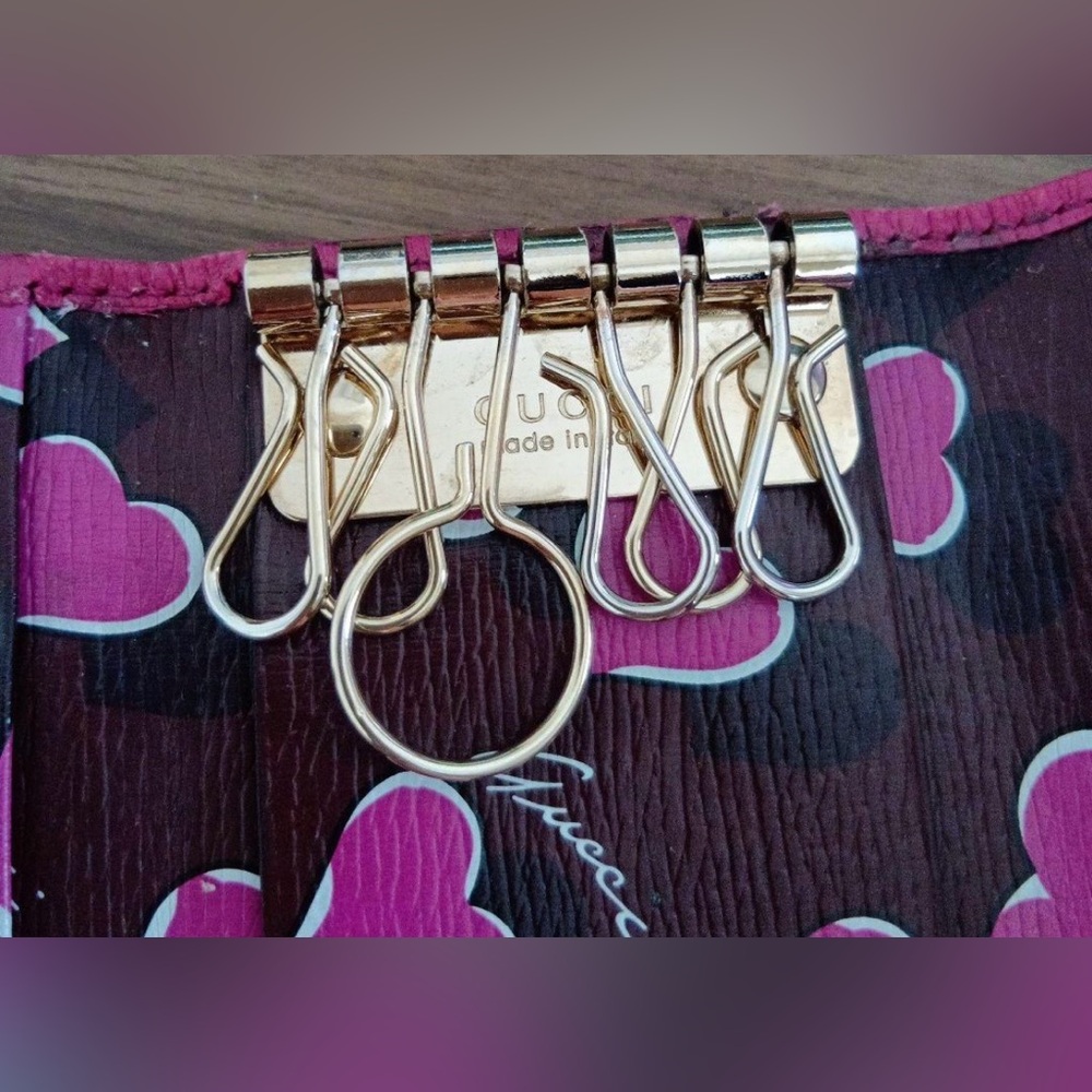 Gucci Pink Key & Card Holder - Picture 5 of 11
